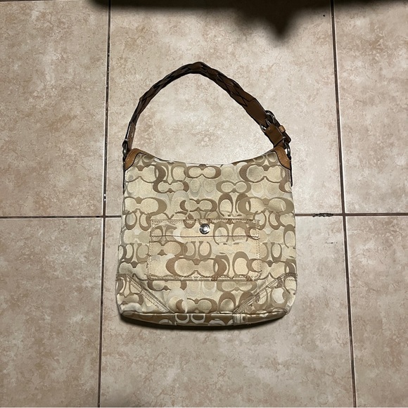 Coach Chelsea Optic Signature Hobo Shoulder Bag - Picture 1 of 7